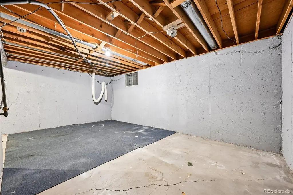 178 Paris Circle Aurora CO 80011