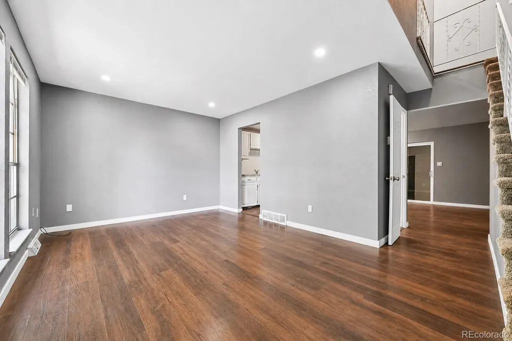 178 Paris Circle Aurora CO 80011