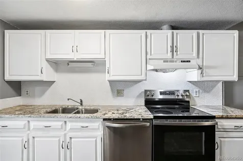 178 Paris Circle Aurora CO 80011