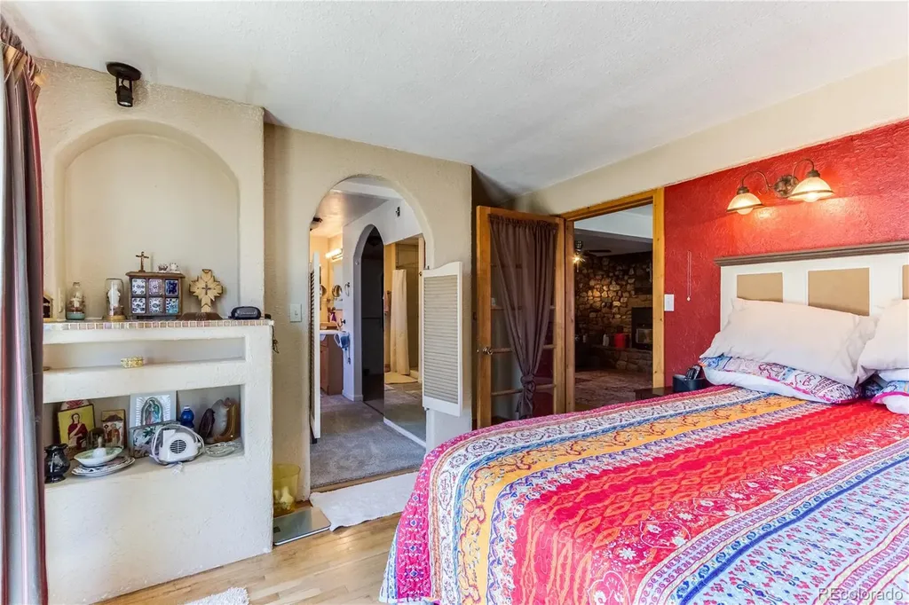 137 Cucharas Street La Veta CO 81055