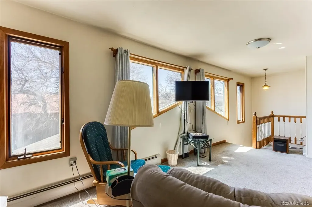 137 Cucharas Street La Veta CO 81055
