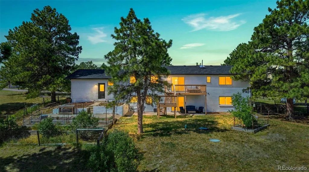 2355 Pinto Trail Elizabeth CO 80107