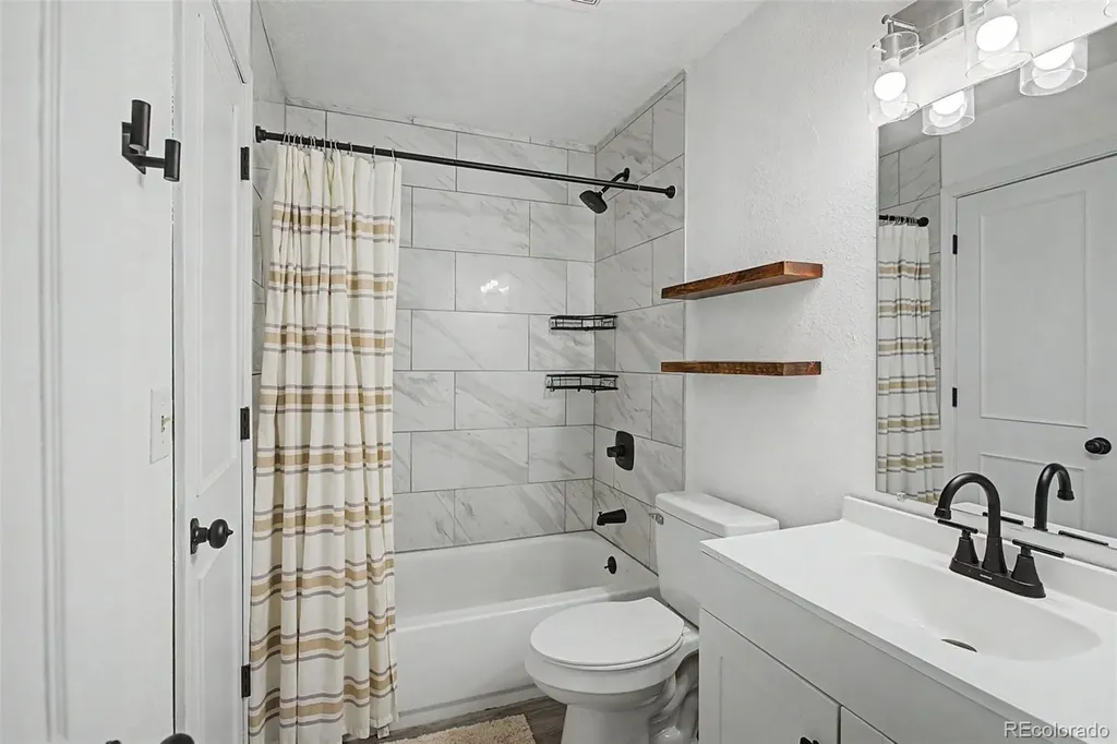 4683 S Buckley Way Aurora CO 80015