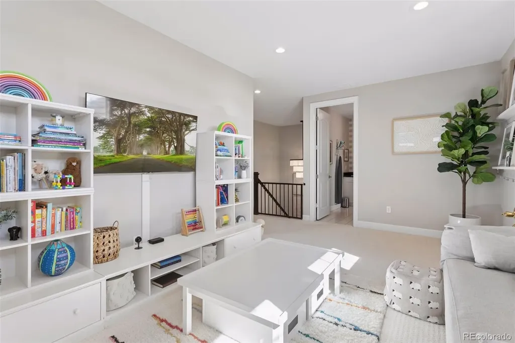 5919 S Olive Circle Centennial CO 80111