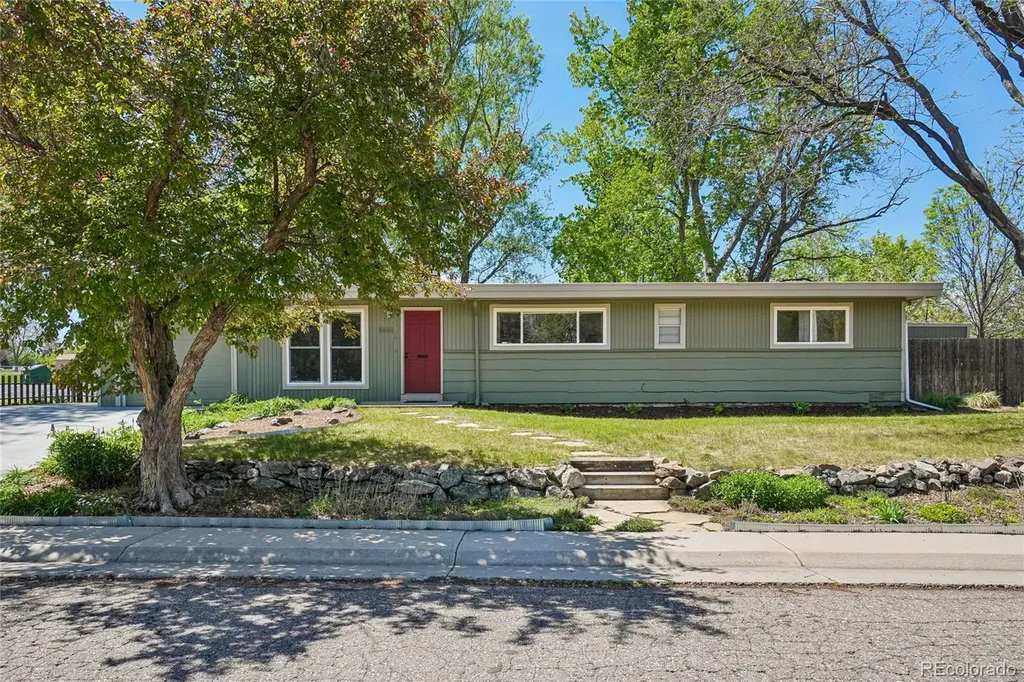 1666 W Sterne Parkway Littleton CO 80120