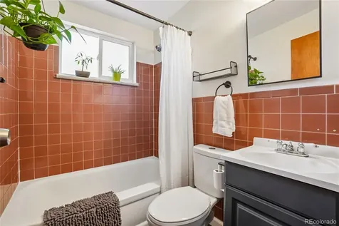 1666 W Sterne Parkway Littleton CO 80120