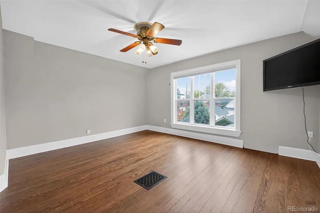 1003 S Emerson Street Denver CO 80209