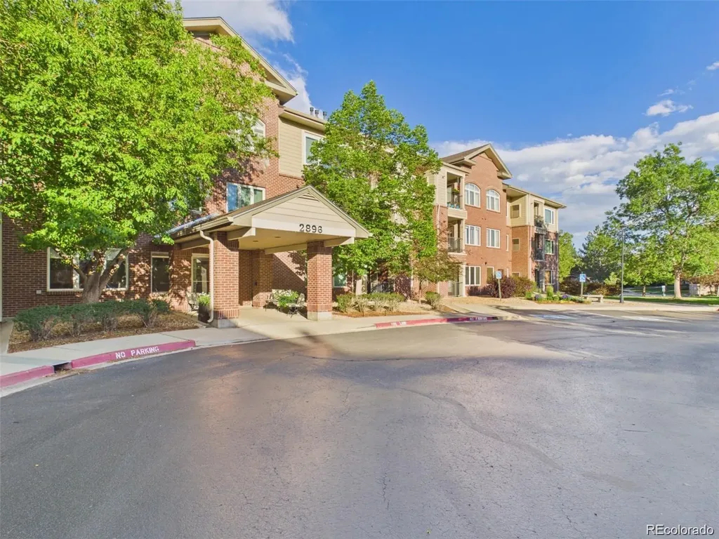 2896 W Riverwalk Circle Littleton CO 80123