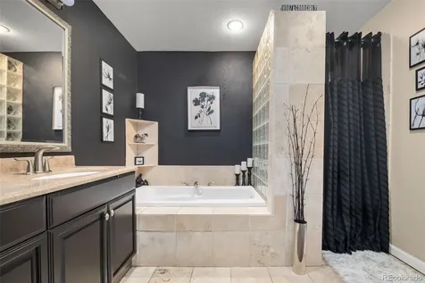 6691 S Abilene Way Centennial CO 80111