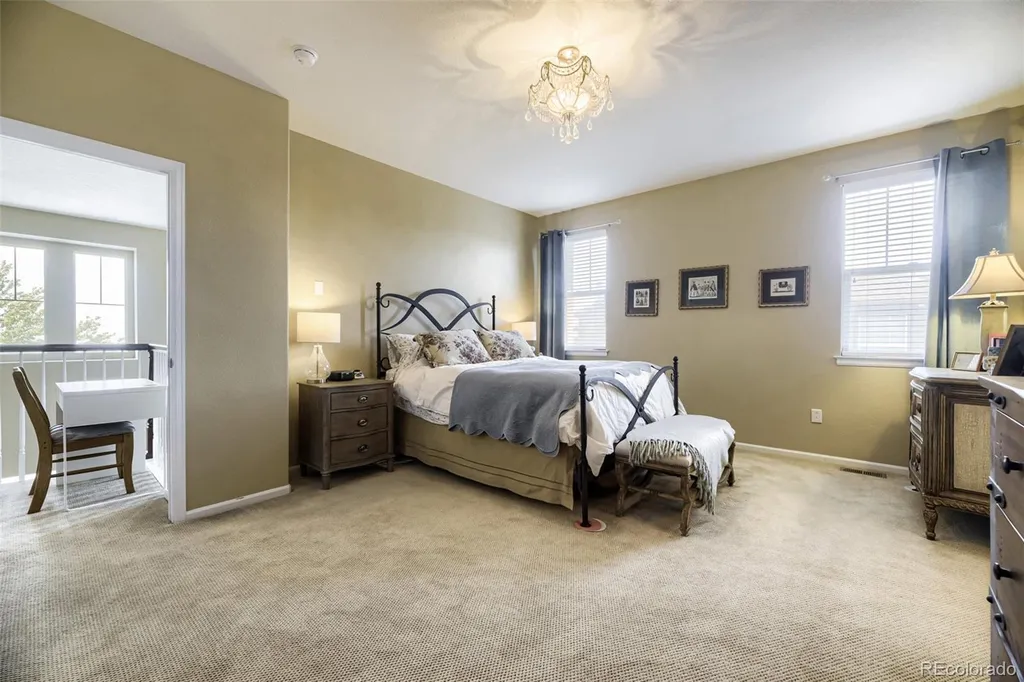 10588 Parkington Lane Highlands Ranch CO 80126