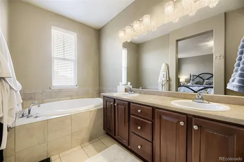 10588 Parkington Lane Highlands Ranch CO 80126