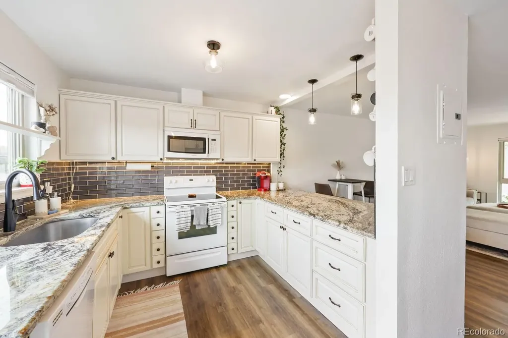 6495 E Happy Canyon Road Denver CO 80237