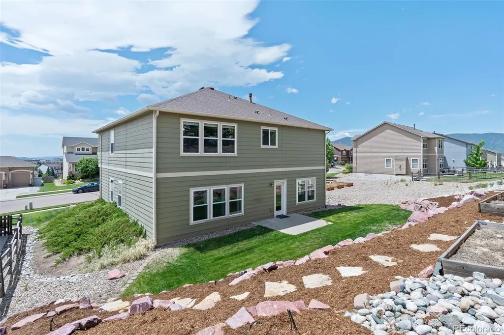 1295 Diamond Rim Drive Colorado Springs CO 80921