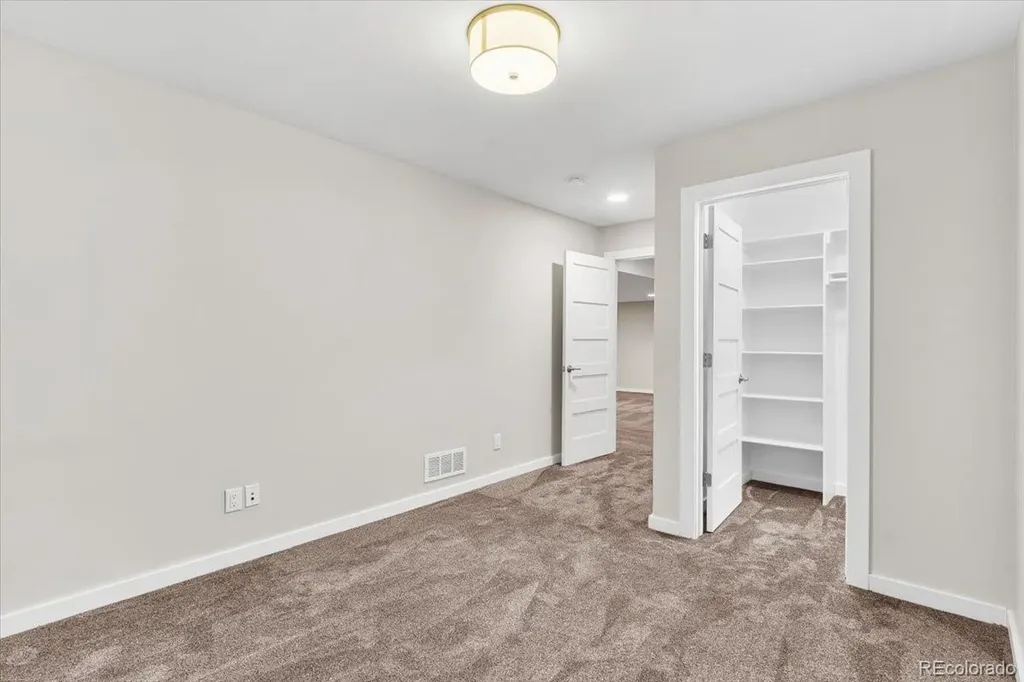 2930 S Lincoln Street Englewood CO 80113