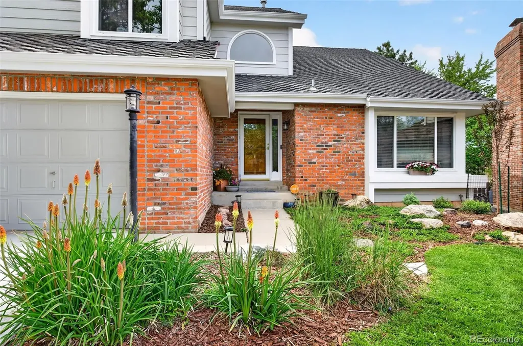 12 Willowleaf Drive Littleton CO 80127