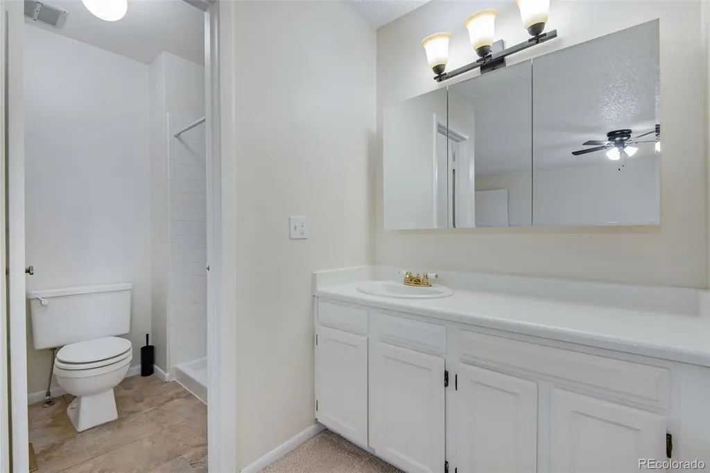 2630 S Vaughn Way Aurora CO 80014