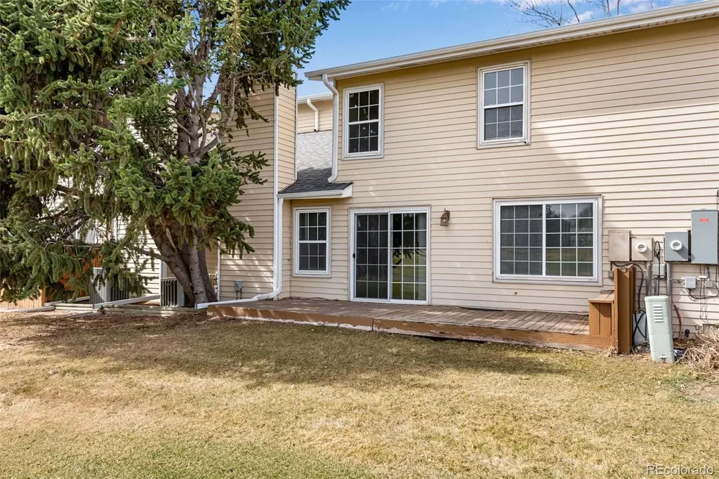 2630 S Vaughn Way Aurora CO 80014