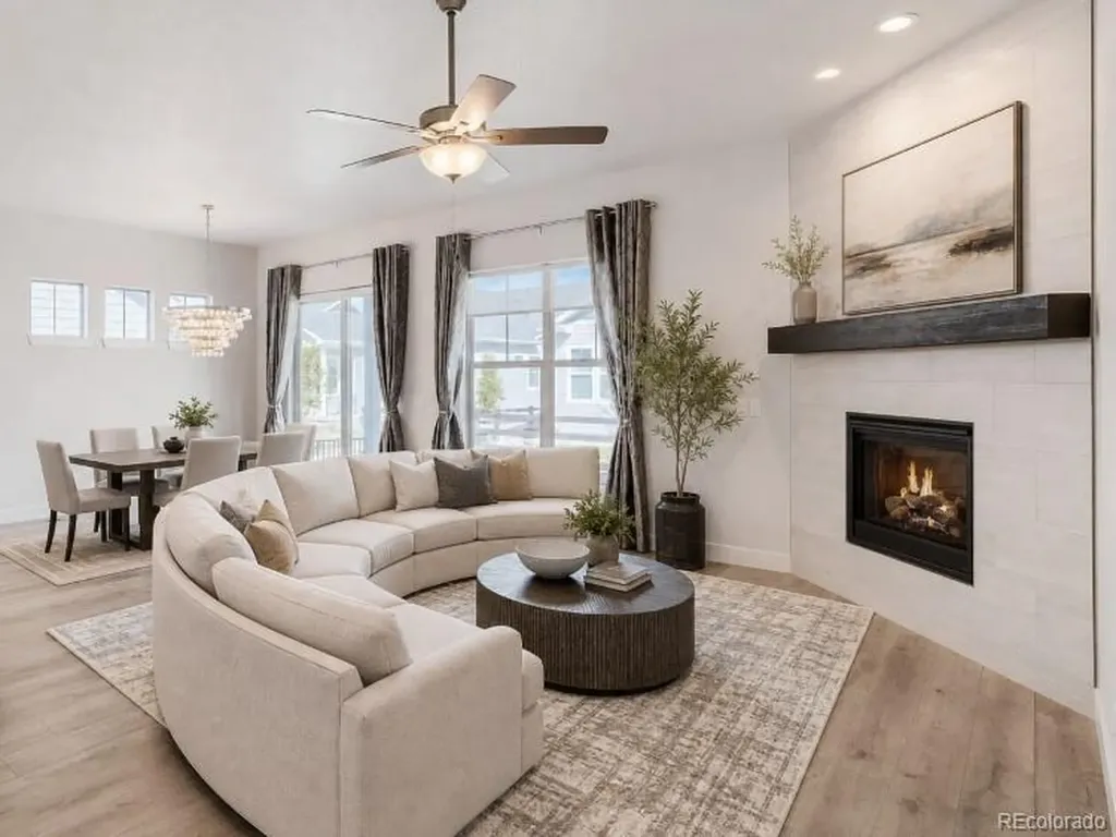 8918 S Riviera Court Aurora CO 80016