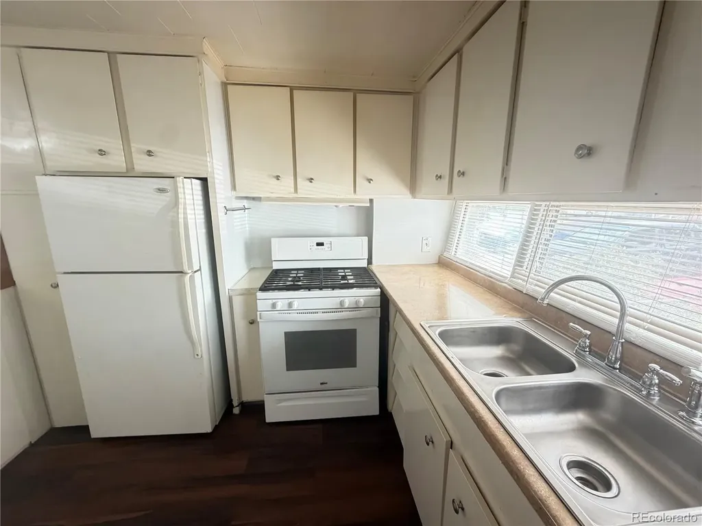 6825 W Mississippi Avenue Denver CO 80226
