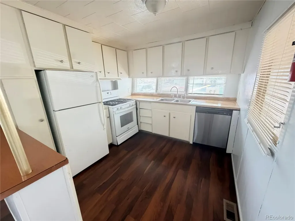 6825 W Mississippi Avenue Denver CO 80226