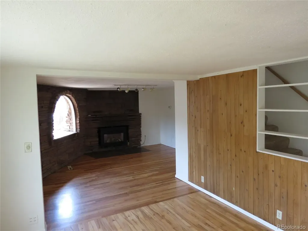 135 E 2nd Street Nederland CO 80466