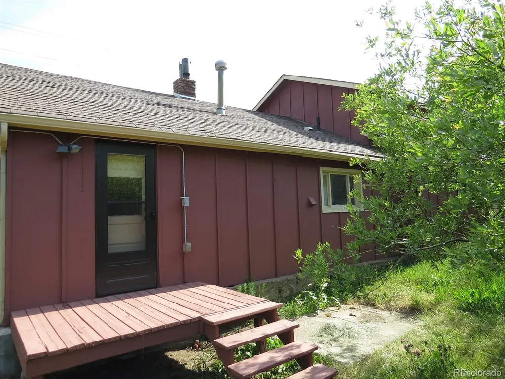 135 E 2nd Street Nederland CO 80466