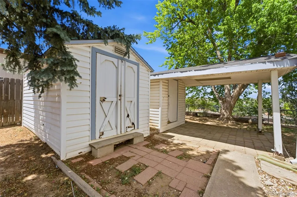 2205 W 91st Place Denver CO 80260