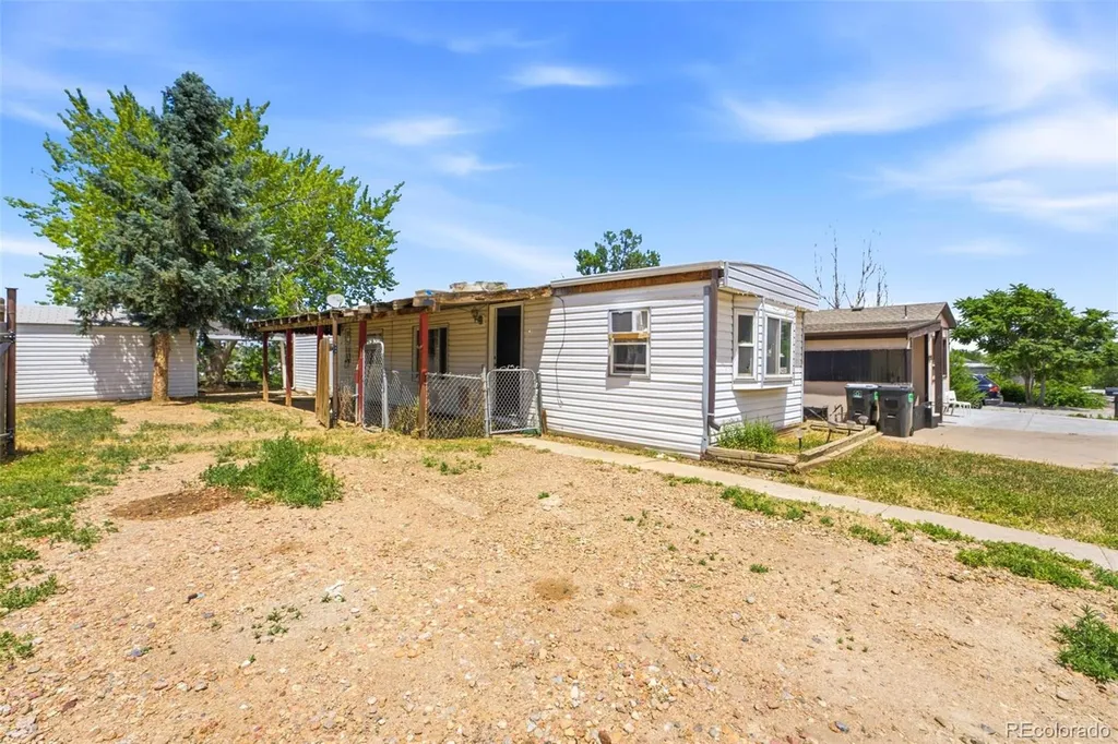 2205 W 91st Place Denver CO 80260