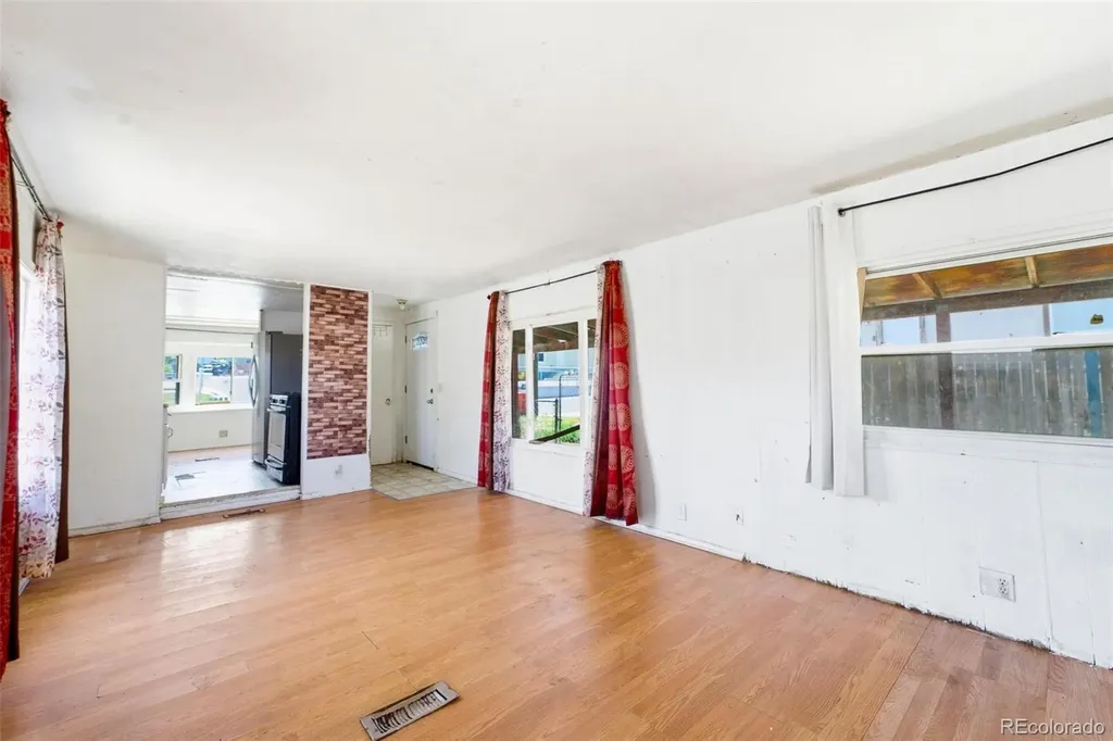2205 W 91st Place Denver CO 80260