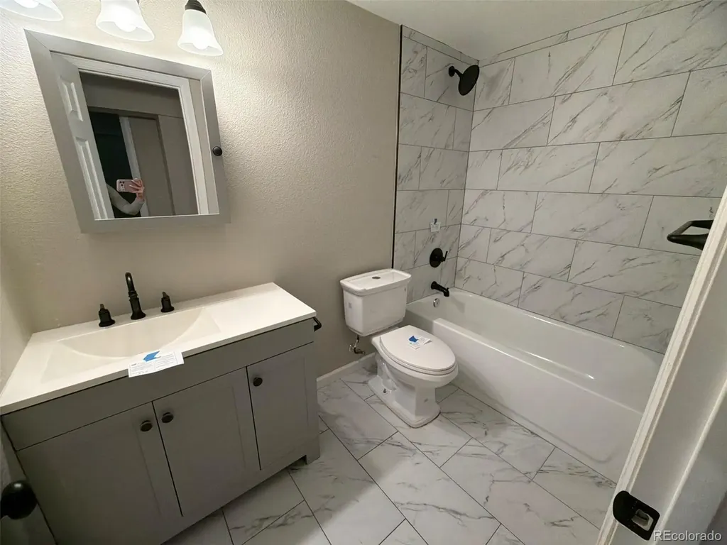 15047 E Louisiana Drive Aurora CO 80012