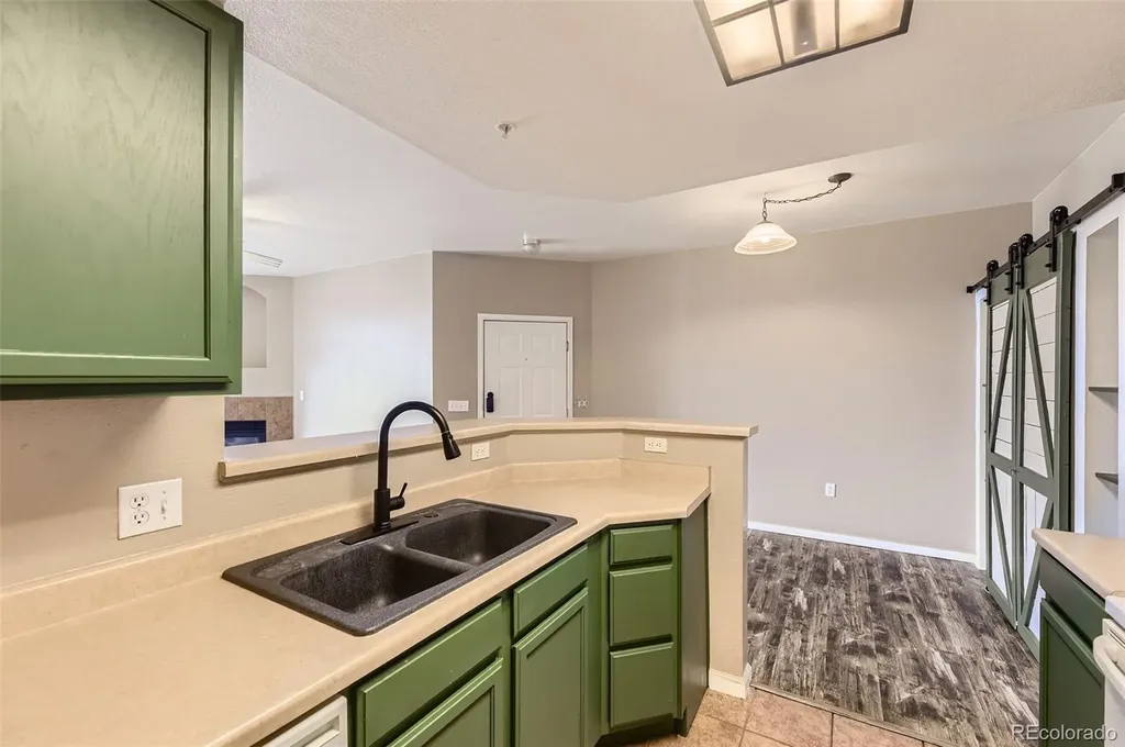 7440 S Blackhawk Street Englewood CO 80112