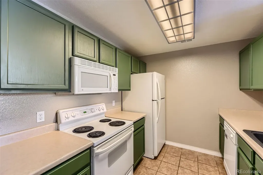 7440 S Blackhawk Street Englewood CO 80112