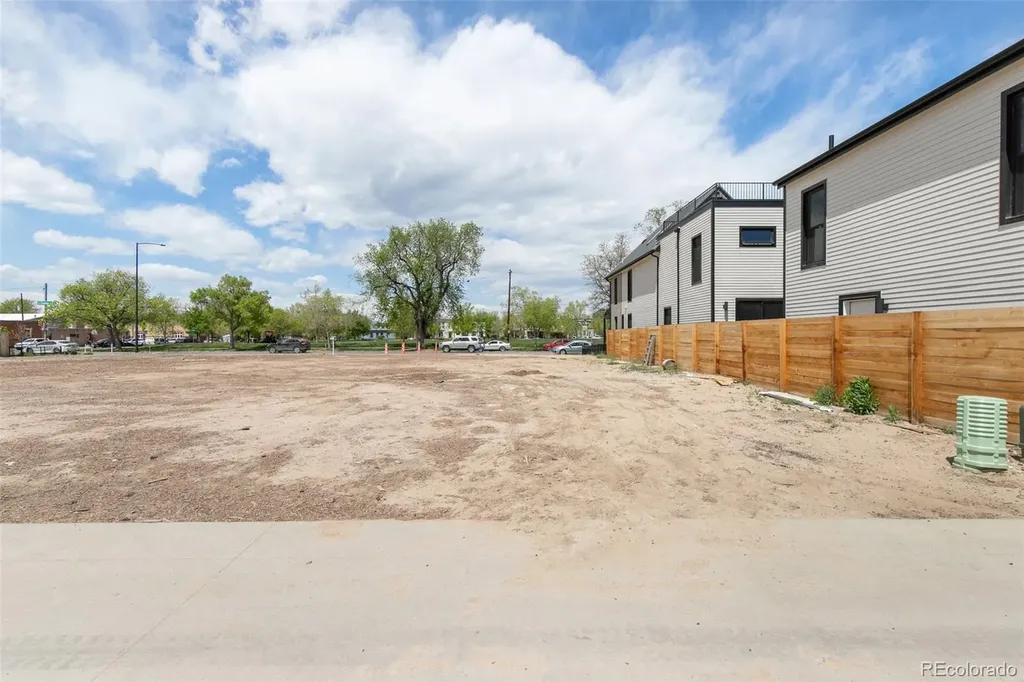 3044 Champa Street Denver CO 80205