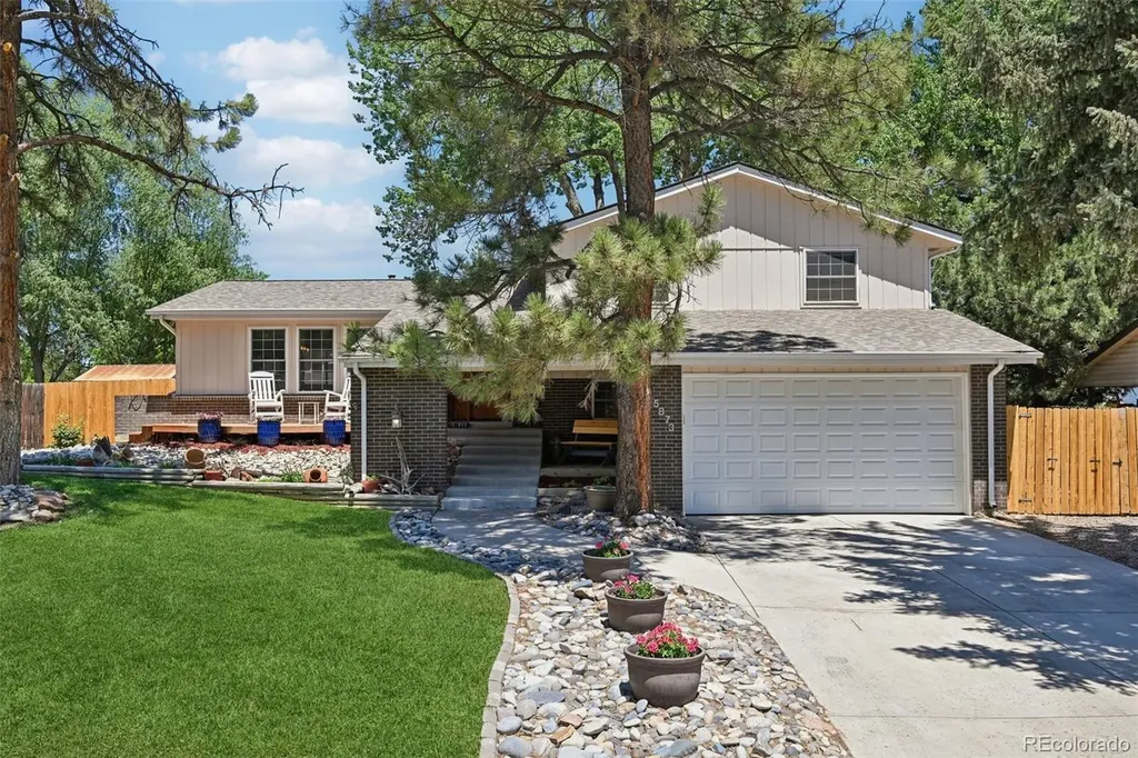 5873 W Maplewood Drive Littleton CO 80123
