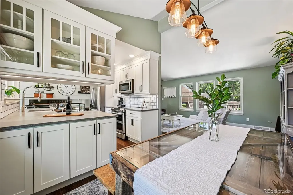 5873 W Maplewood Drive Littleton CO 80123