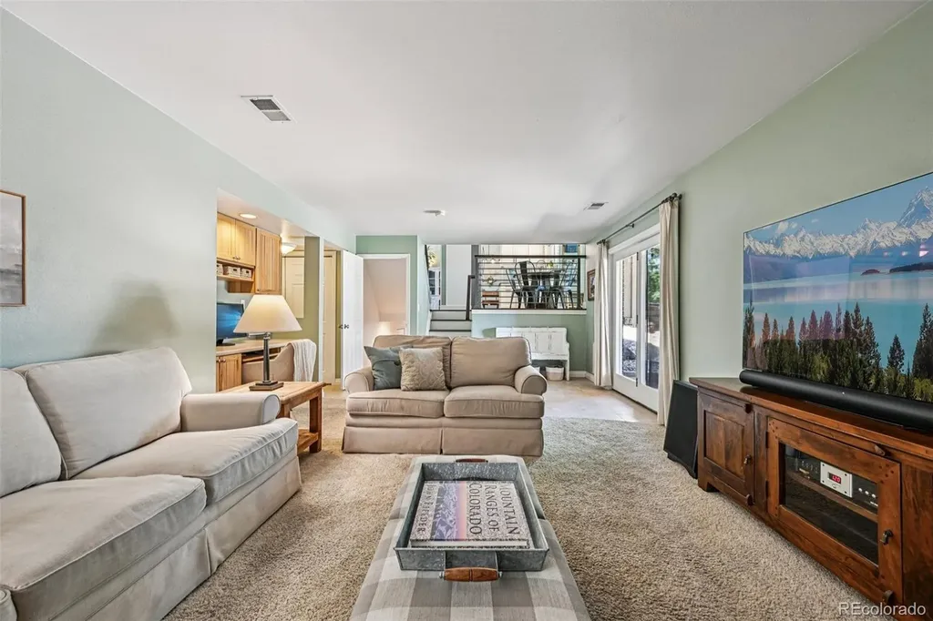 5873 W Maplewood Drive Littleton CO 80123