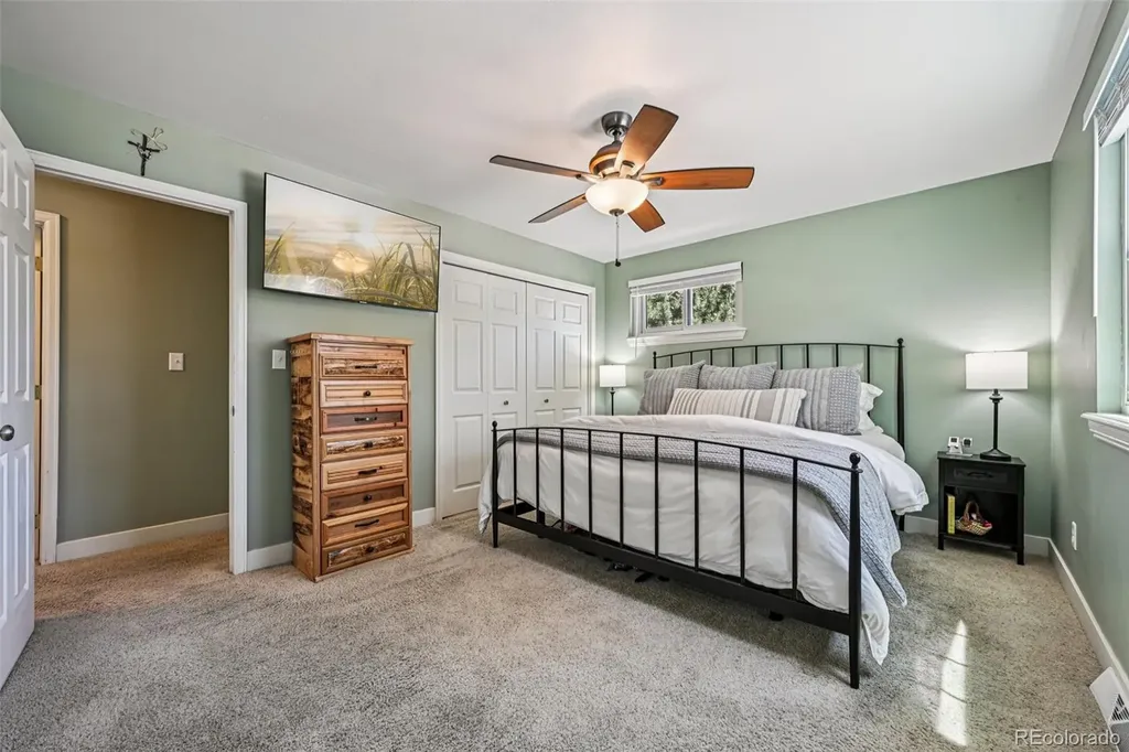 5873 W Maplewood Drive Littleton CO 80123