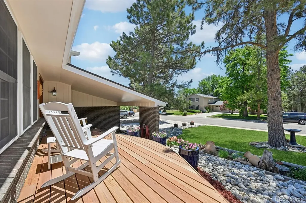 5873 W Maplewood Drive Littleton CO 80123