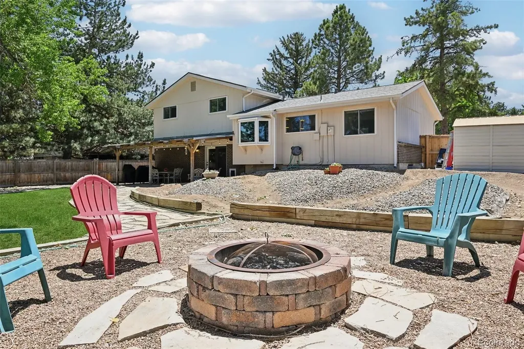 5873 W Maplewood Drive Littleton CO 80123