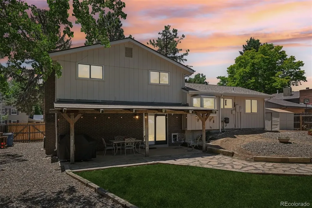 5873 W Maplewood Drive Littleton CO 80123