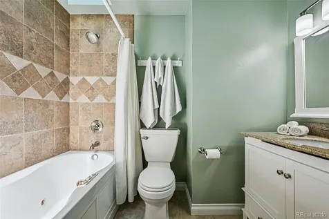 5873 W Maplewood Drive Littleton CO 80123