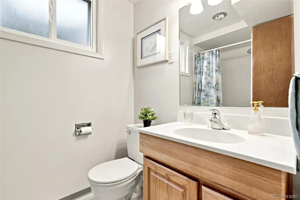 12155 W New Mexico Avenue Lakewood CO 80228