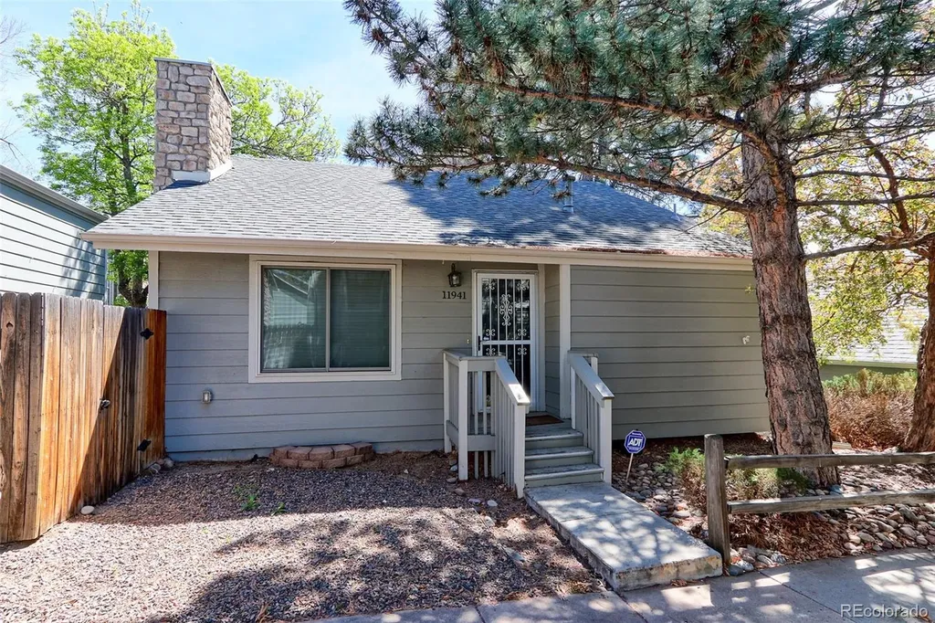 11941 E Cornell Circle Aurora CO 80014