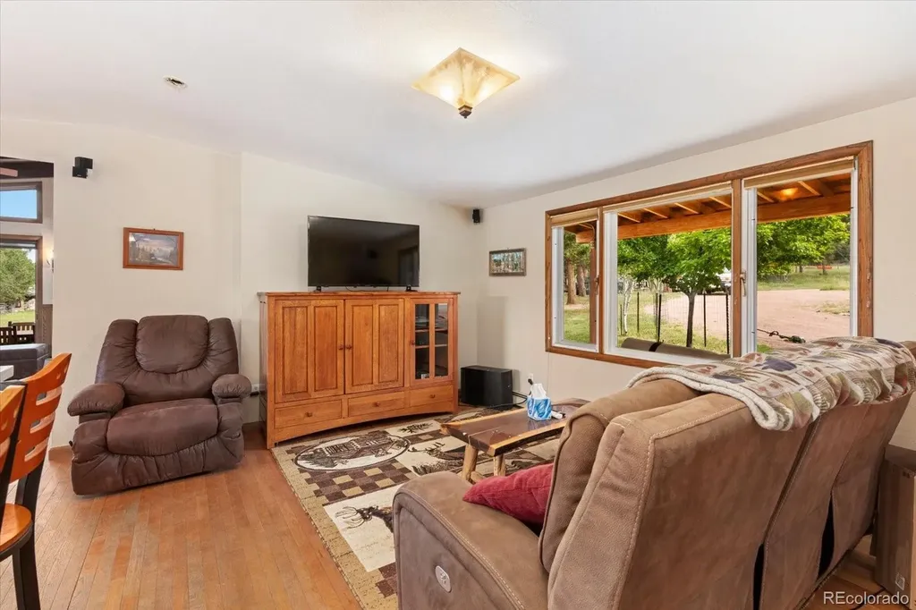 3285 County Road 47 Howard CO 81233