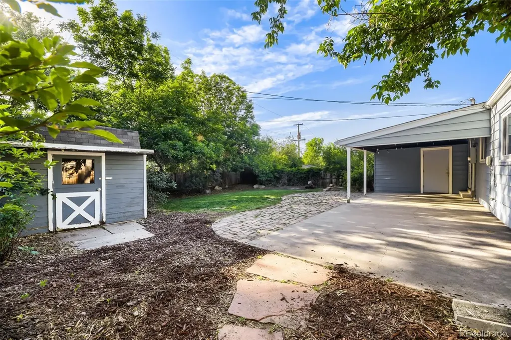 3343 S Glencoe Street Denver CO 80222