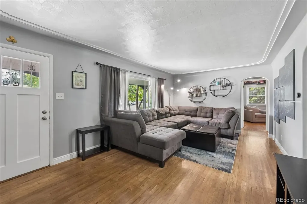 4631 S Bannock Street Englewood CO 80110