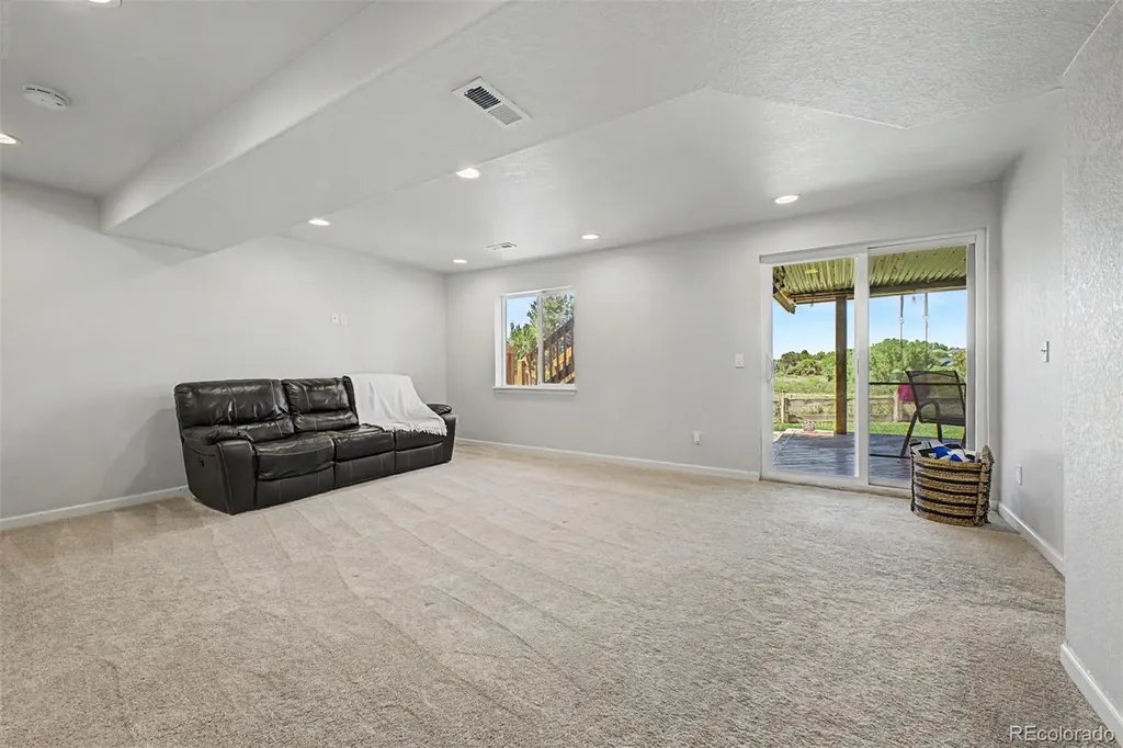 10484 Hollyhock Court Littleton CO 80129
