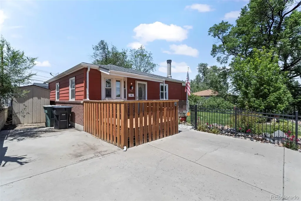 9261 Anderson Street Thornton CO 80229