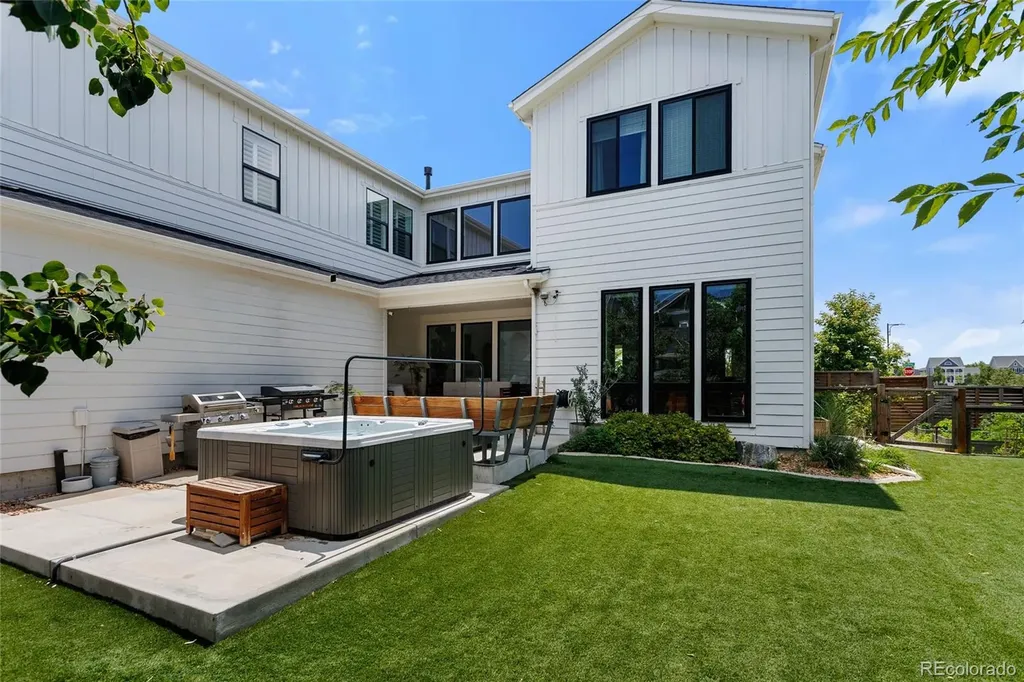 8205 E Prairie Meadow Drive Denver CO 80238