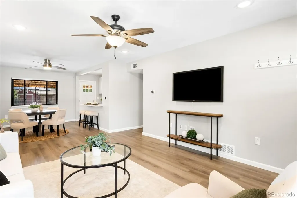 720 Troy Street Aurora CO 80011